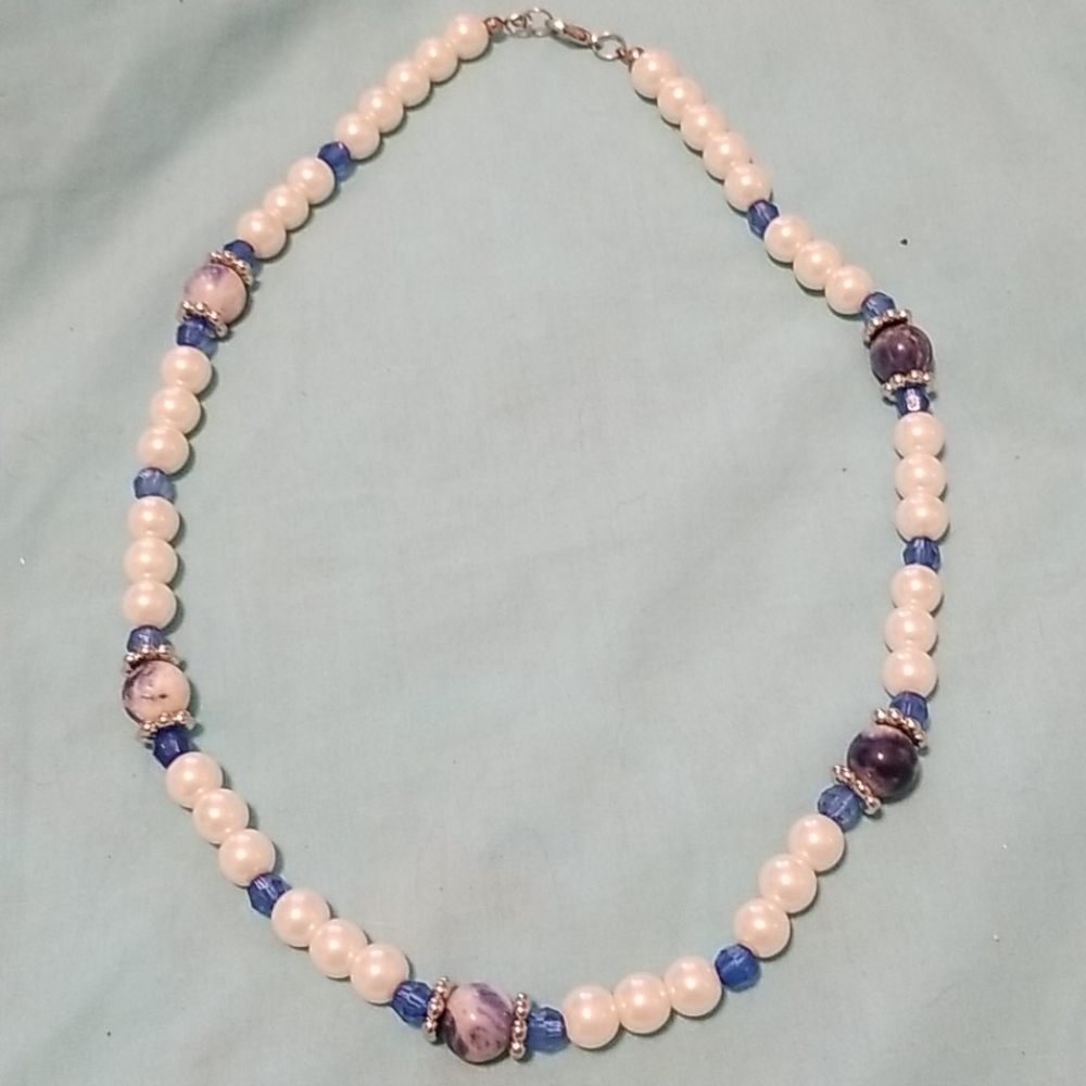Choker necklace